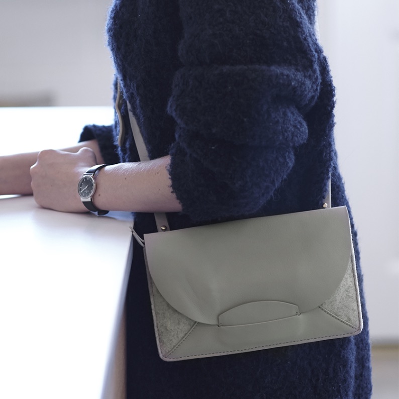 Skagen Nilsson Leather Crossbody Clutch - Heather
